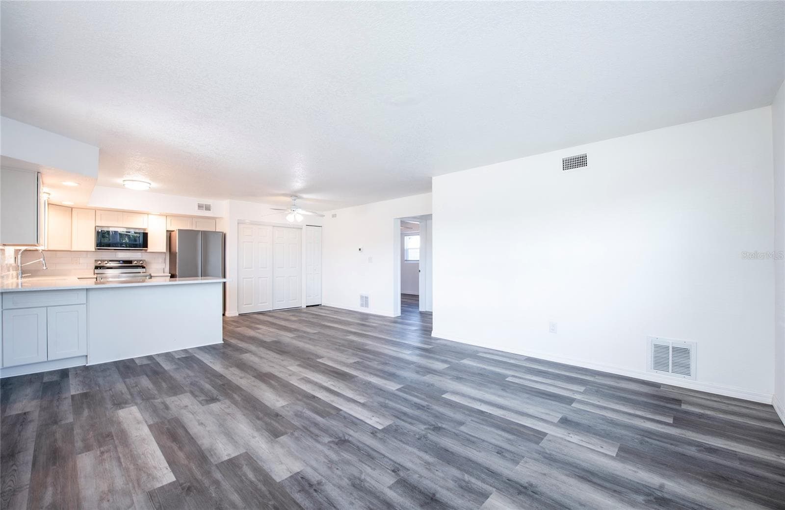 Apartment at 717 E GULF BLVD #3, INDIAN ROCKS BEACH, photo 41 of 65