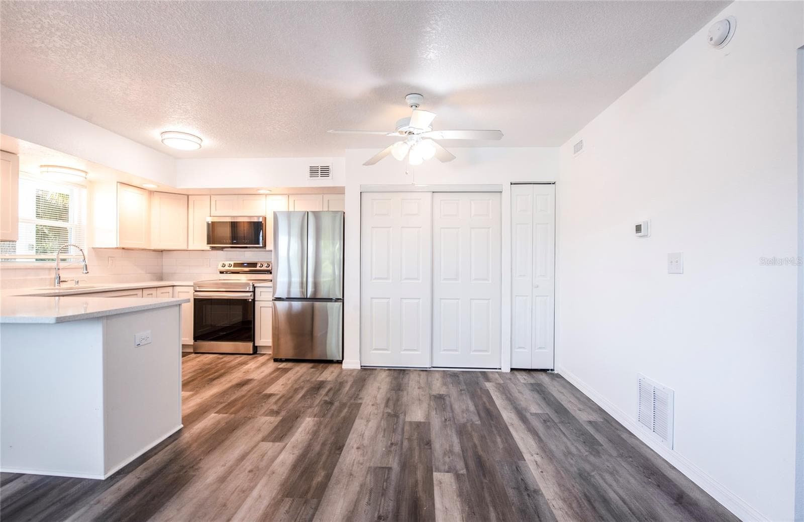 Apartment at 717 E GULF BLVD #3, INDIAN ROCKS BEACH, photo 42 of 65