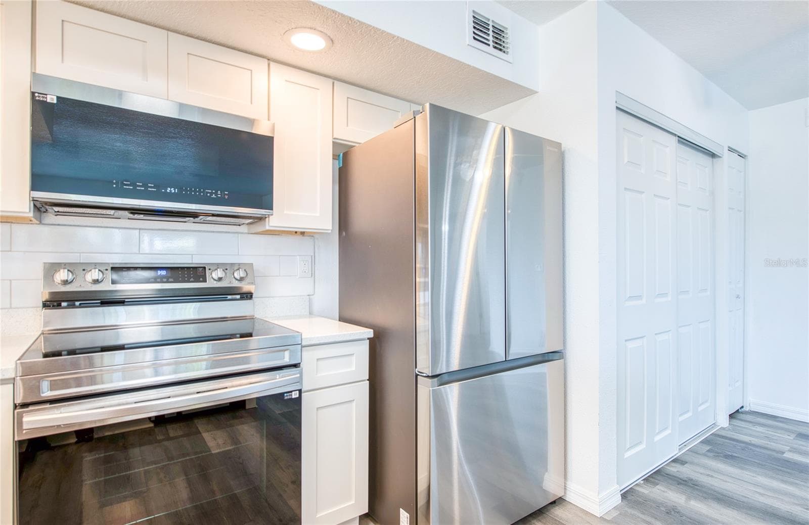 Apartment at 717 E GULF BLVD #3, INDIAN ROCKS BEACH, photo 59 of 65