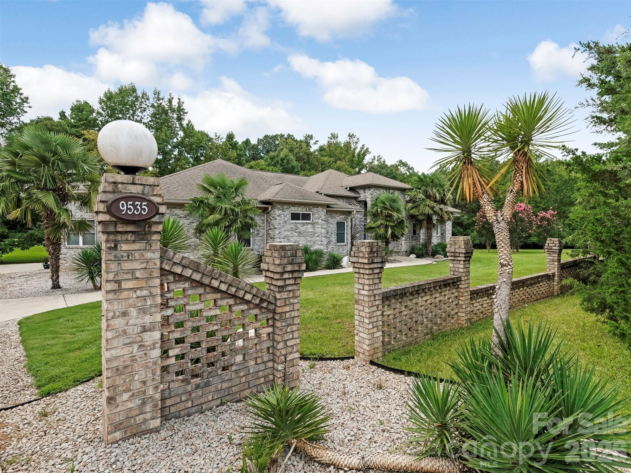 Single Family Residence at Matthews, photo 4 of 43