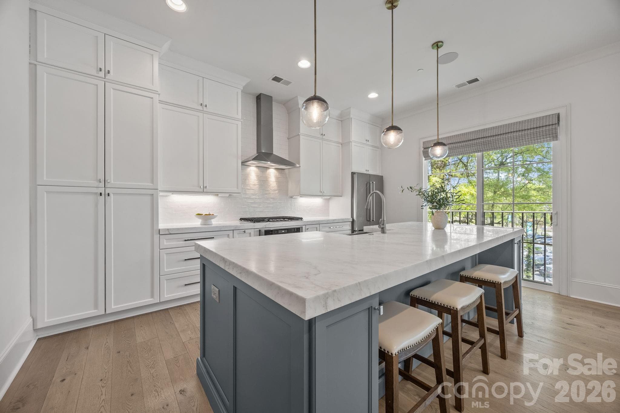 Condominium at 1708 Lombardy Circle, Charlotte, photo 9 of 26