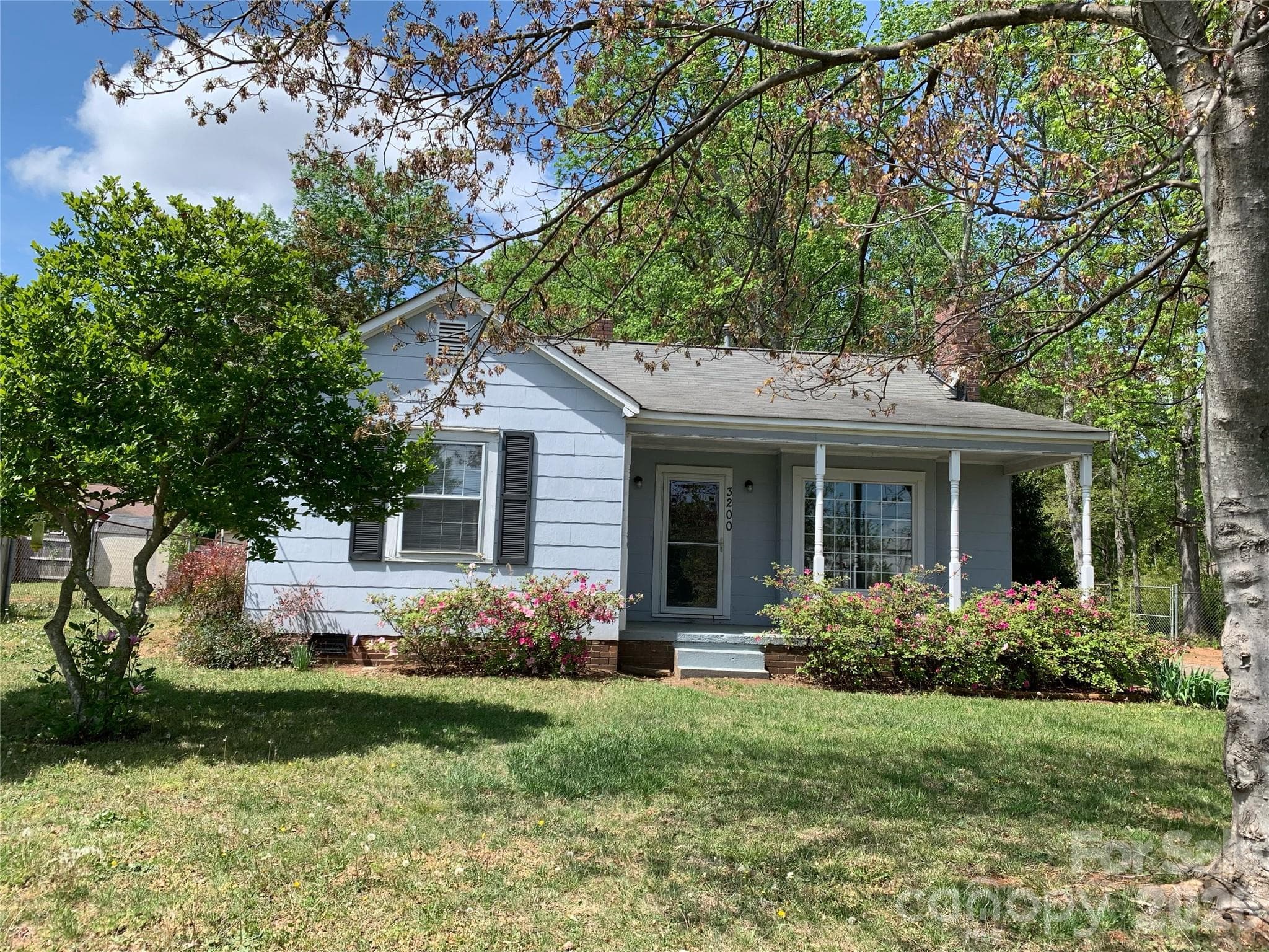 Single Family Residence at 3200 Sam Wilson Road, Charlotte, photo 2 of 38