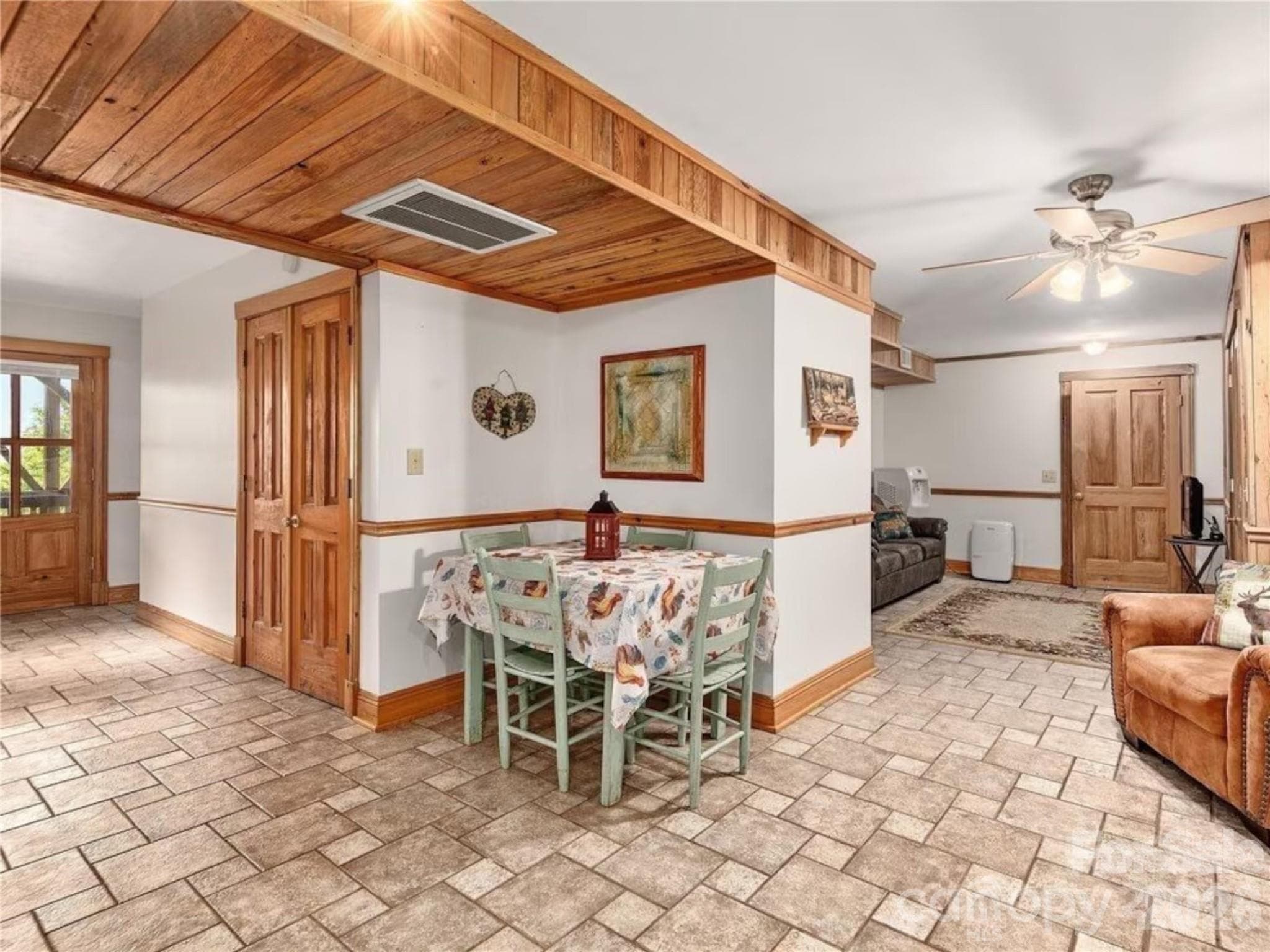 Single Family Residence at 505 Middle Top Loop, Maggie Valley, photo 14 of 47