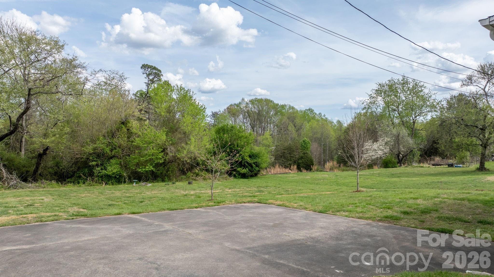 Parking pad and large level yard - 118 Whitley Road, Morganton