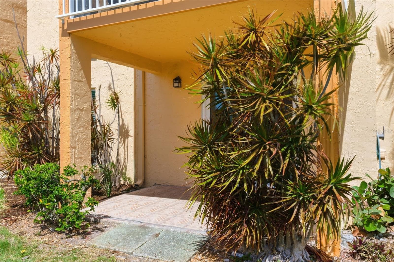 Lovely lanai - 8901 BLIND PASS RD #127, ST PETE BEACH