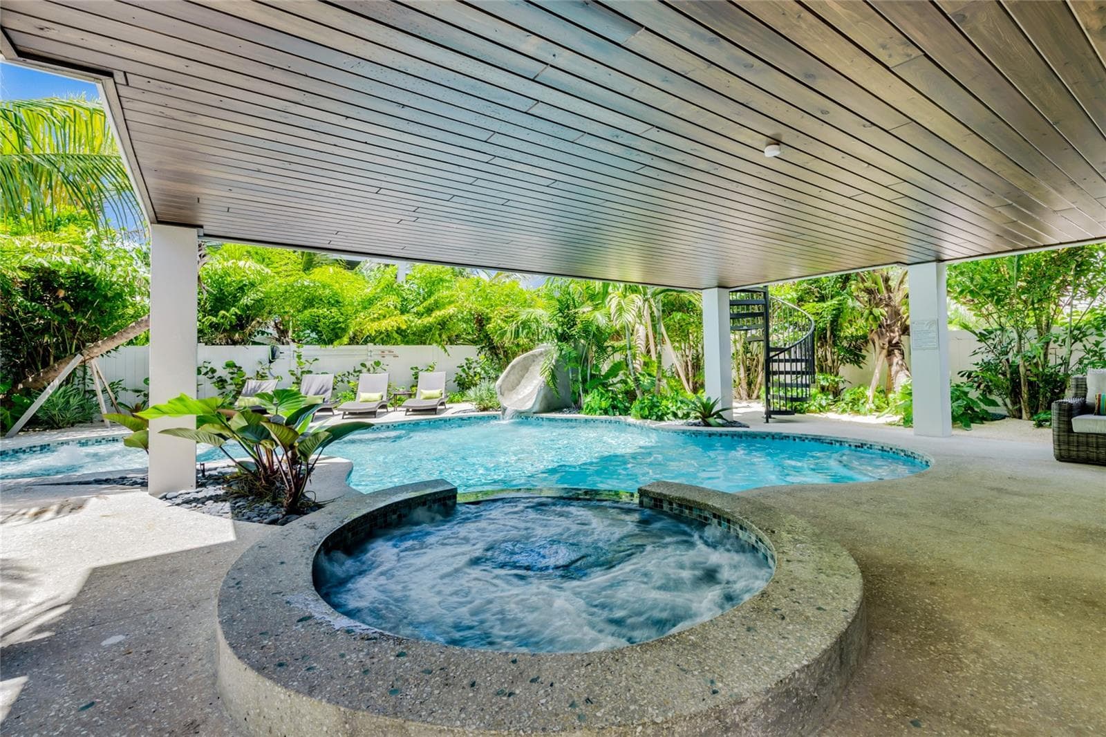 Single Family Residence at 209 GARFIELD DR, SARASOTA, photo 17 of 62