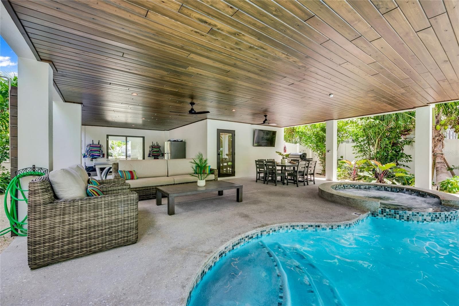 Single Family Residence at 209 GARFIELD DR, SARASOTA, photo 18 of 62