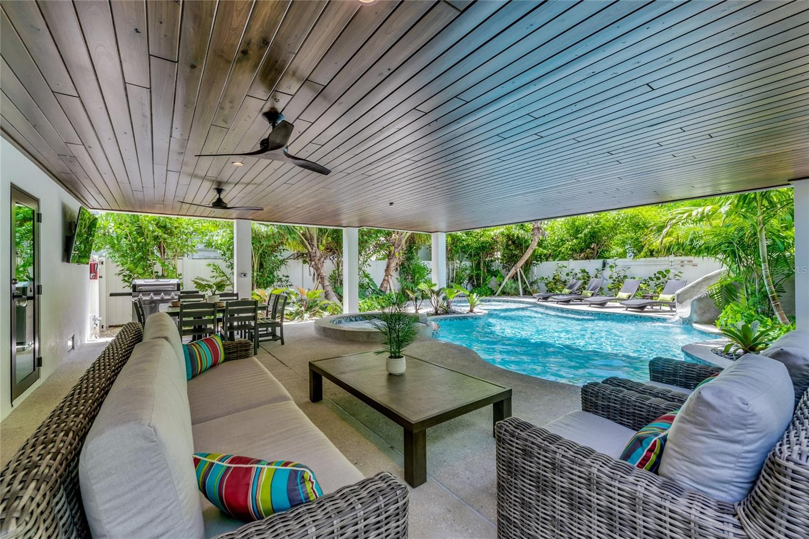 Single Family Residence at 209 GARFIELD DR, SARASOTA, photo 19 of 62