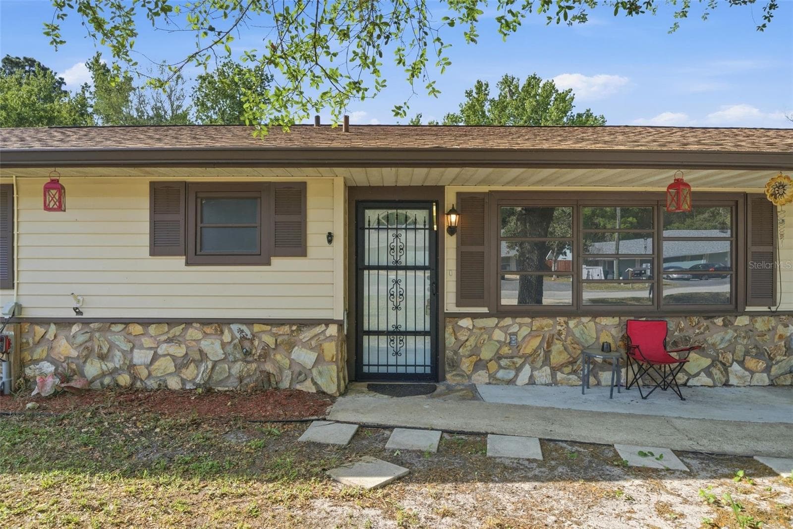 Single Family Residence at 6822 W DORIS MARETTA LN, HOMOSASSA, photo 8 of 59