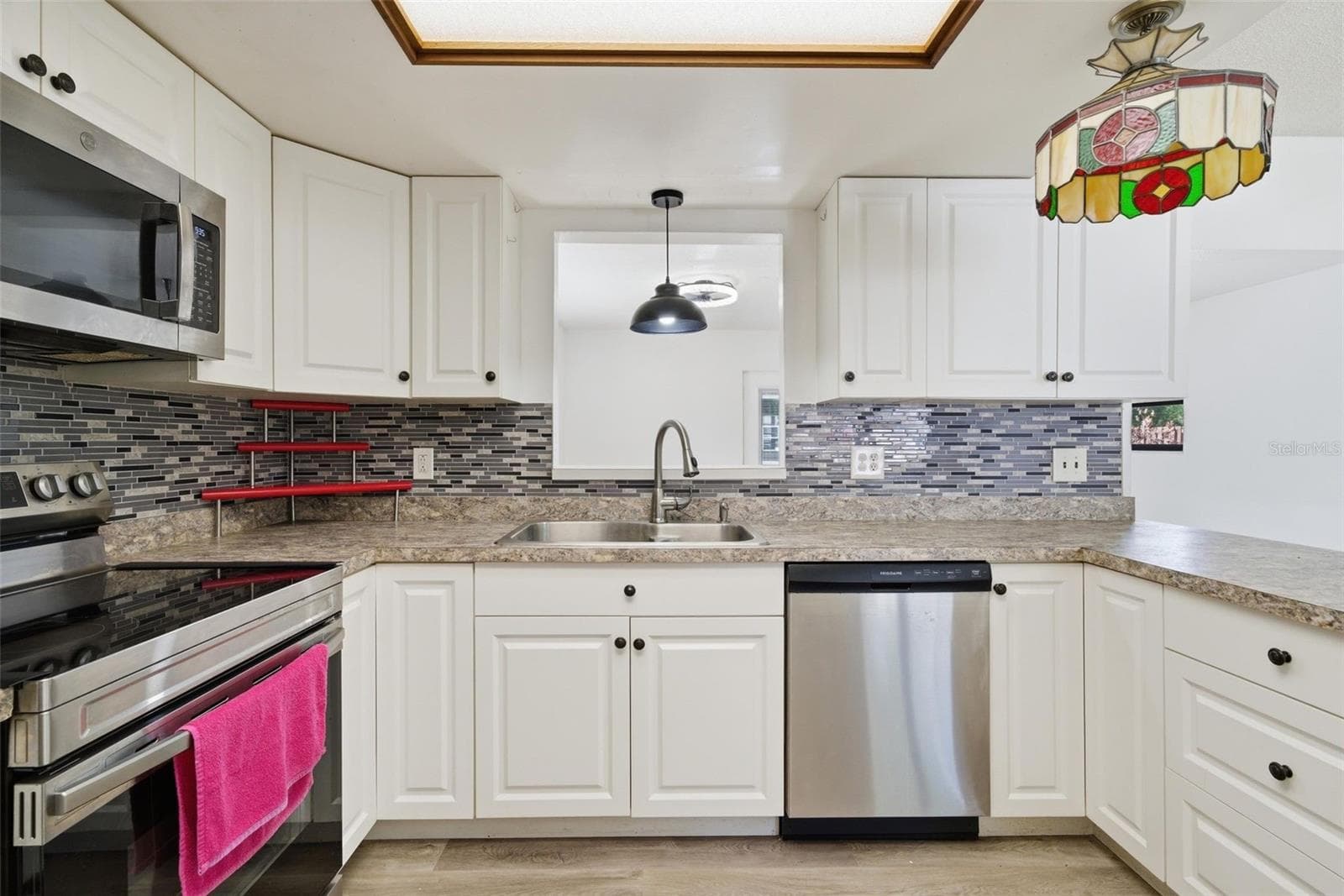 Single Family Residence at 6822 W DORIS MARETTA LN, HOMOSASSA, photo 18 of 59