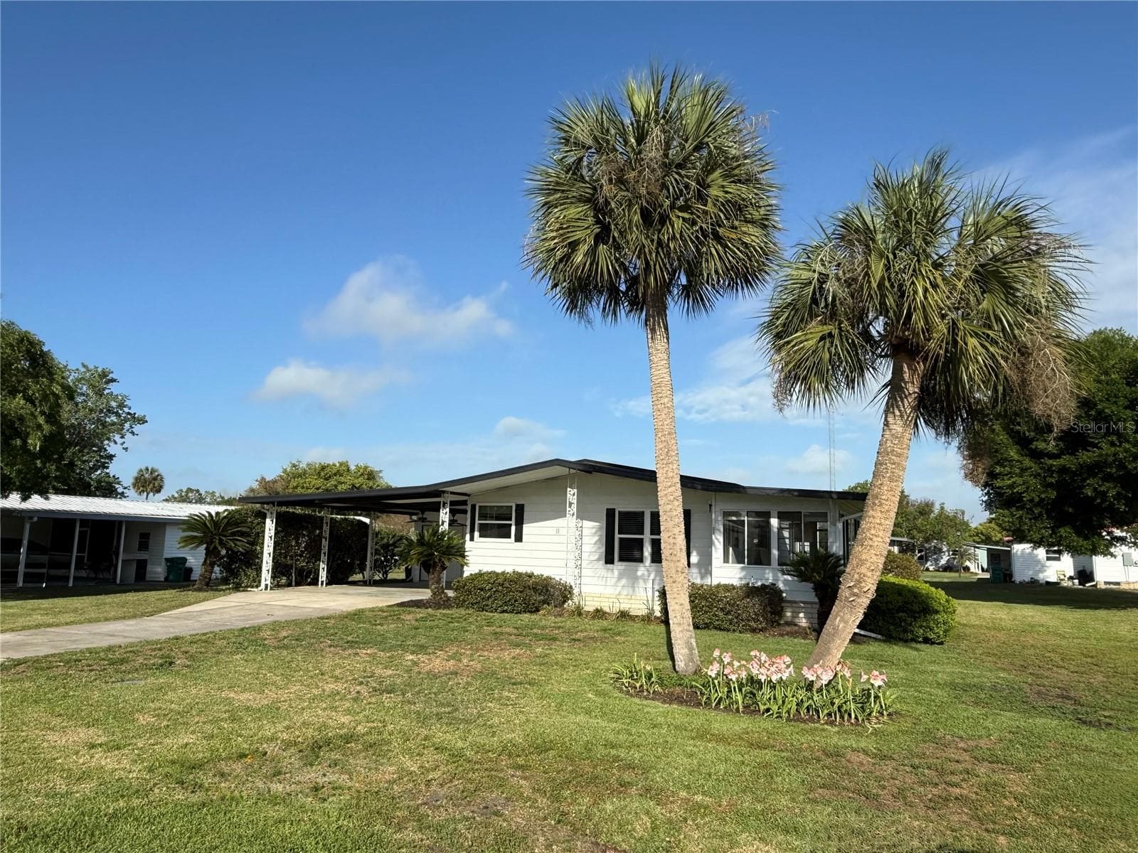 Manufactured Home at 11 N BOBWHITE RD, WILDWOOD, photo 4 of 48