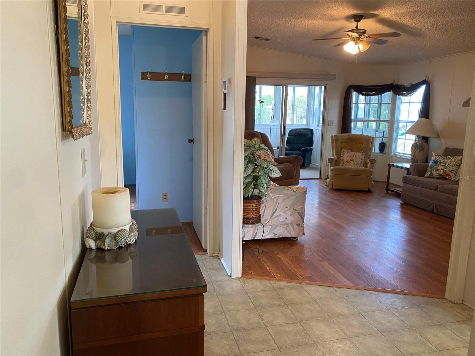 Manufactured Home at 701 RIVERVIEW CIR, NORTH PORT, photo 11 of 20