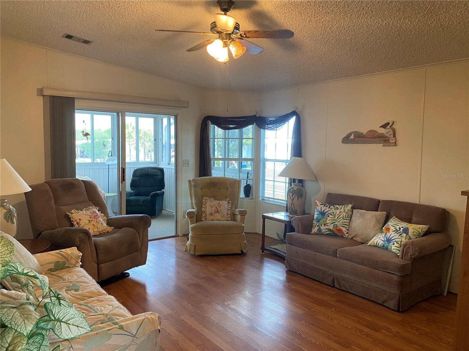 Manufactured Home at 701 RIVERVIEW CIR, NORTH PORT, photo 12 of 20