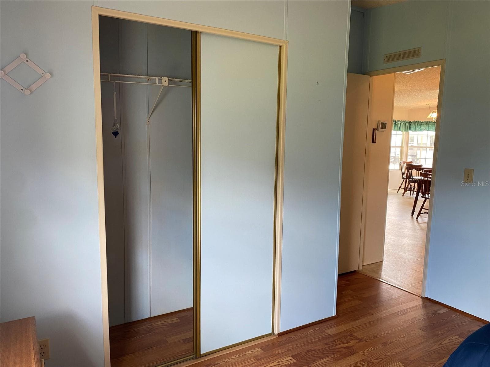 Manufactured Home at 701 RIVERVIEW CIR, NORTH PORT, photo 17 of 20