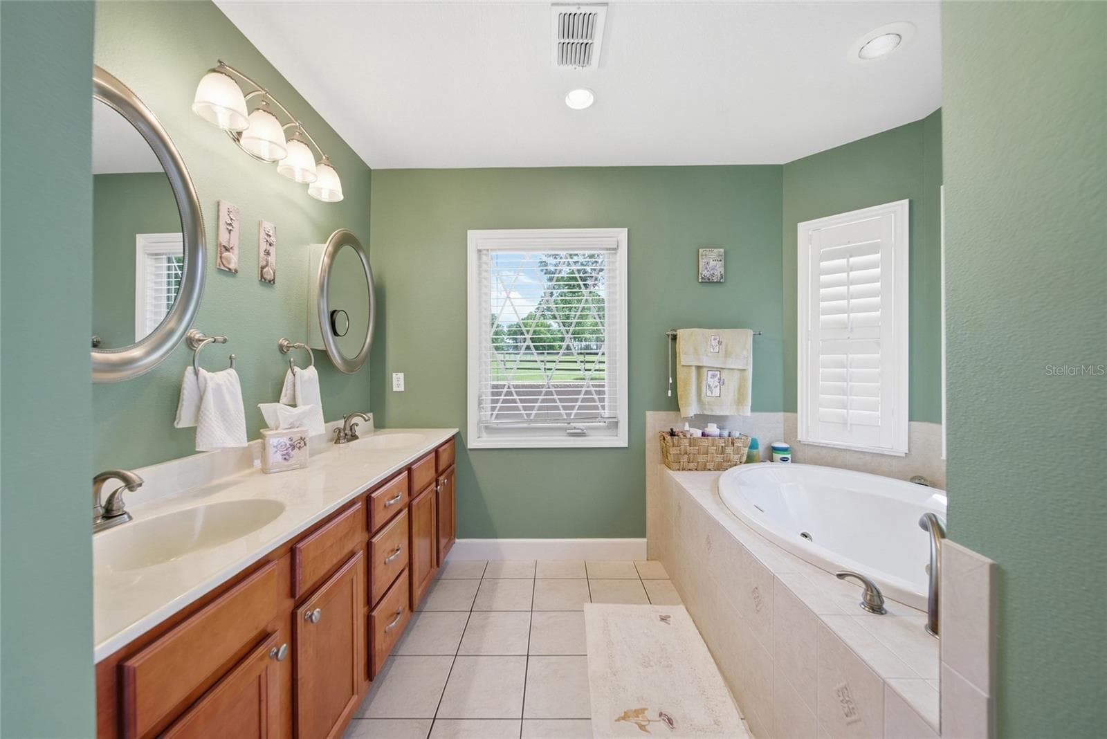 Single Family Residence at 32640 BLUEBERRY HILL WAY, DADE CITY, photo 32 of 43