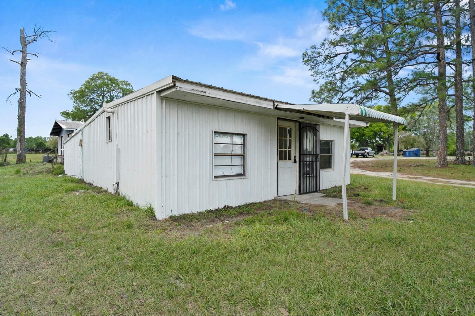 Office Space - 40945 BEACH, EUSTIS