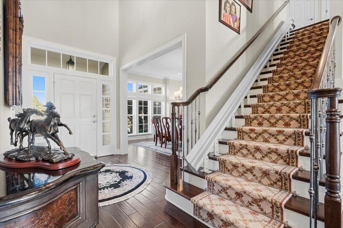 Foyer - 10401 NW 153RD TER, ALACHUA