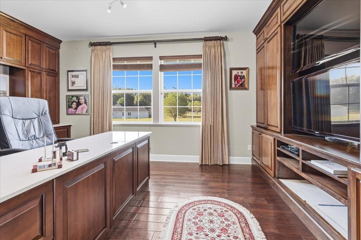 Office (second floor) - 10401 NW 153RD TER, ALACHUA