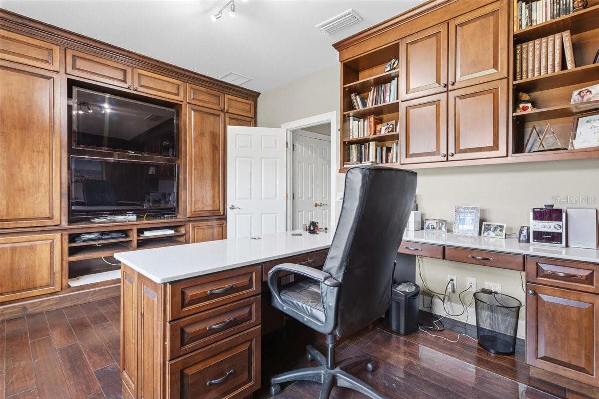 Office - 10401 NW 153RD TER, ALACHUA