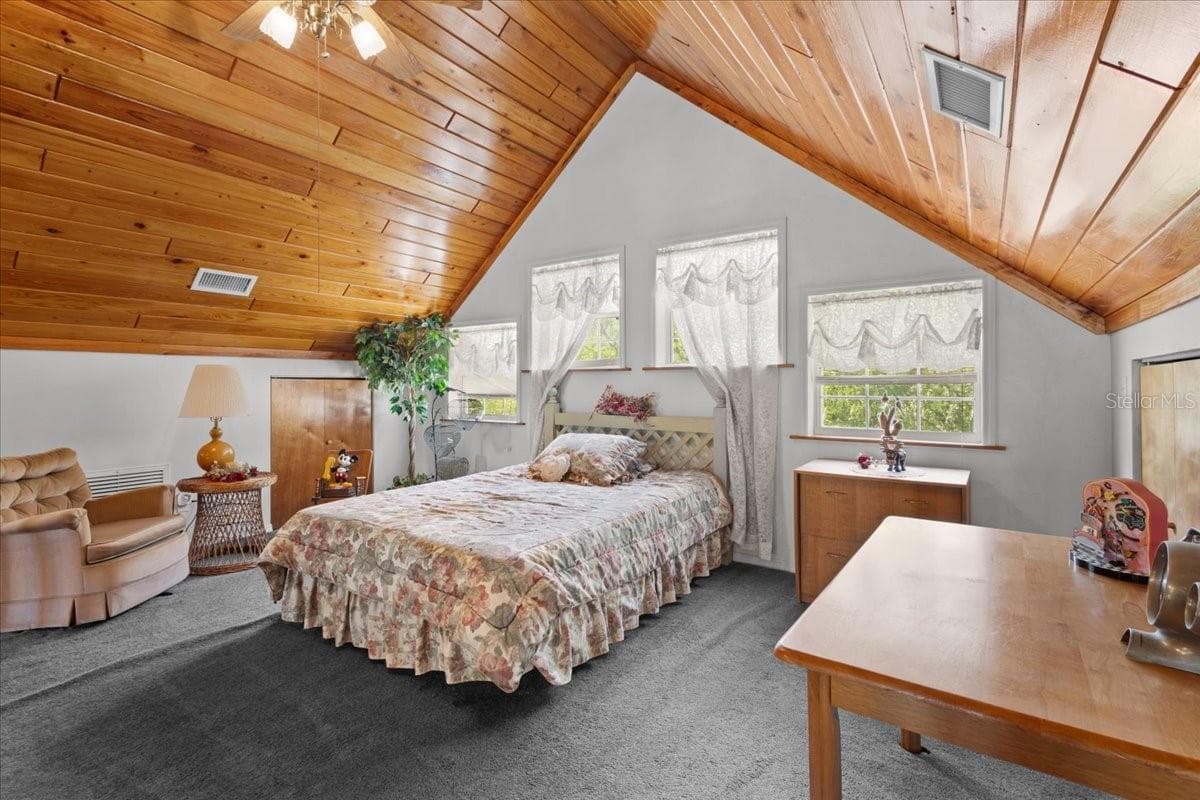 Loft/3rd Bedroom/Office - 124 NE 824TH ST, OLD TOWN