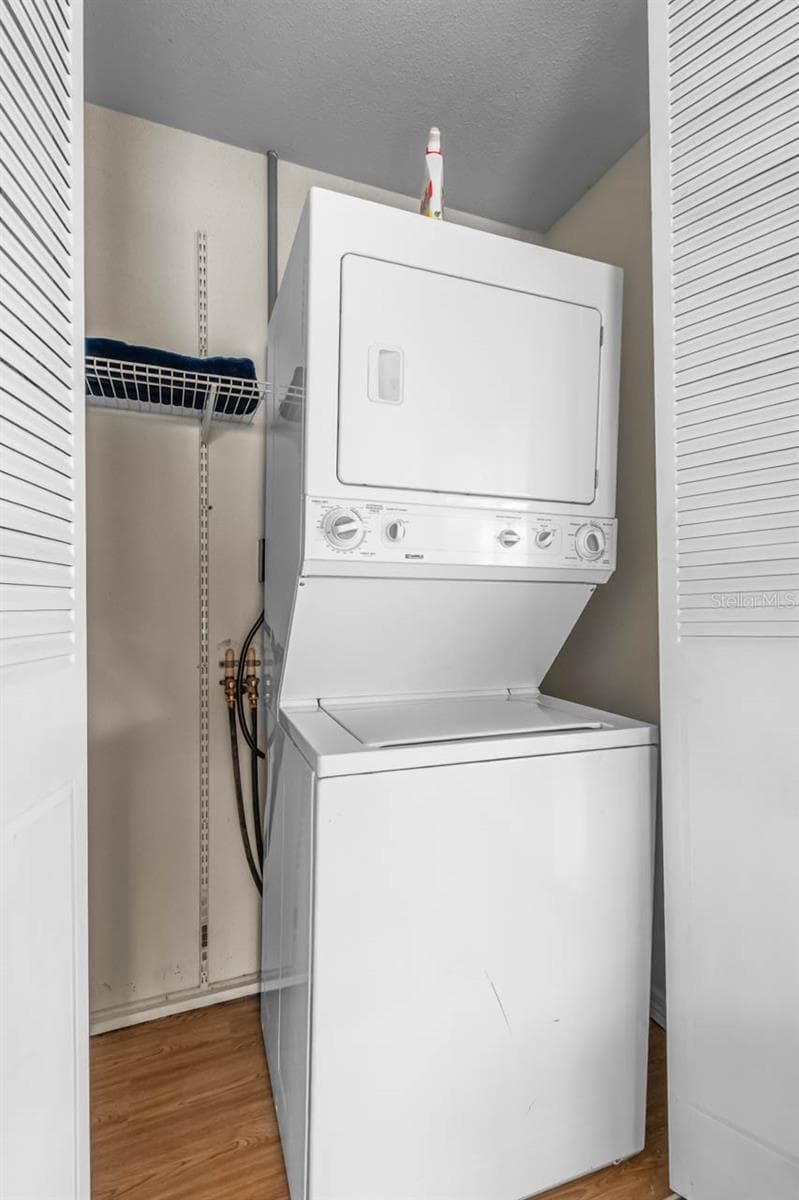 Washer_Dryer in Closet - 1801 BEDFORD LN #30, SUN CITY CENTER