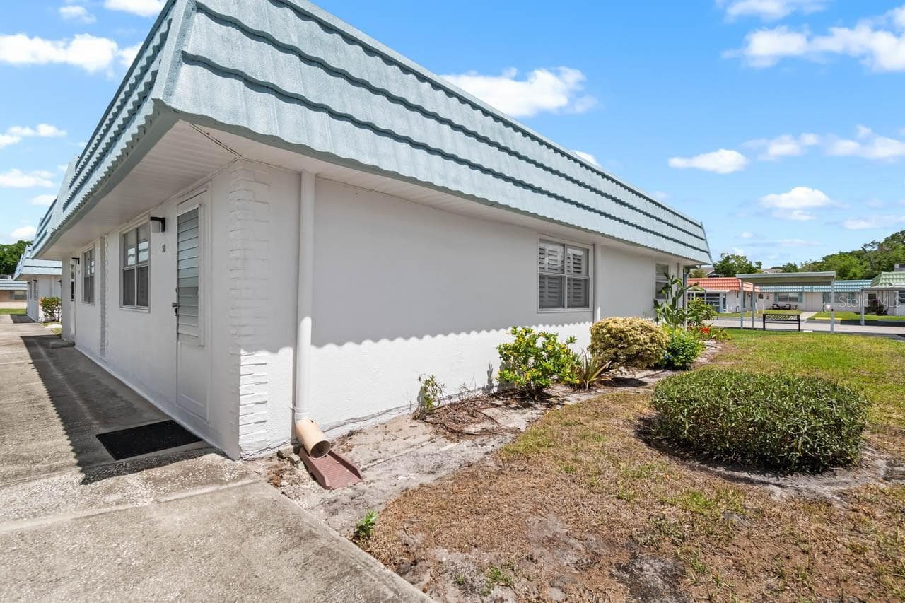 Front Corner - 1801 BEDFORD LN #30, SUN CITY CENTER