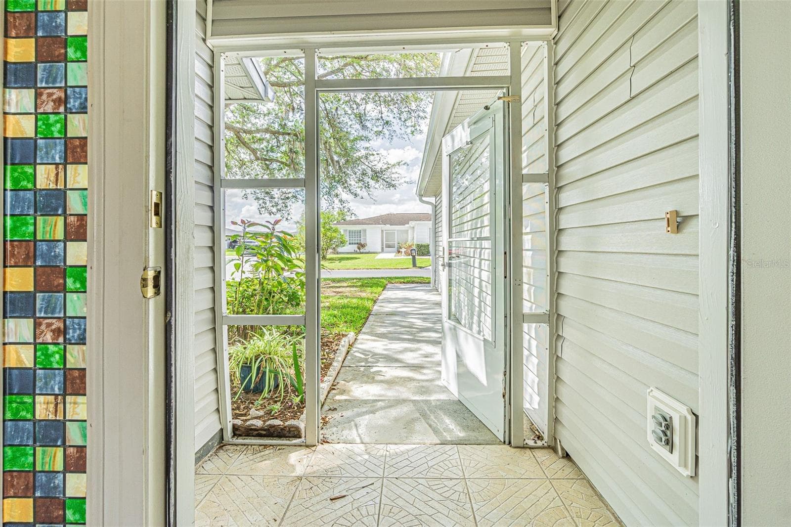 View out front door - 11204 COREY PAVIN LN, SAN ANTONIO