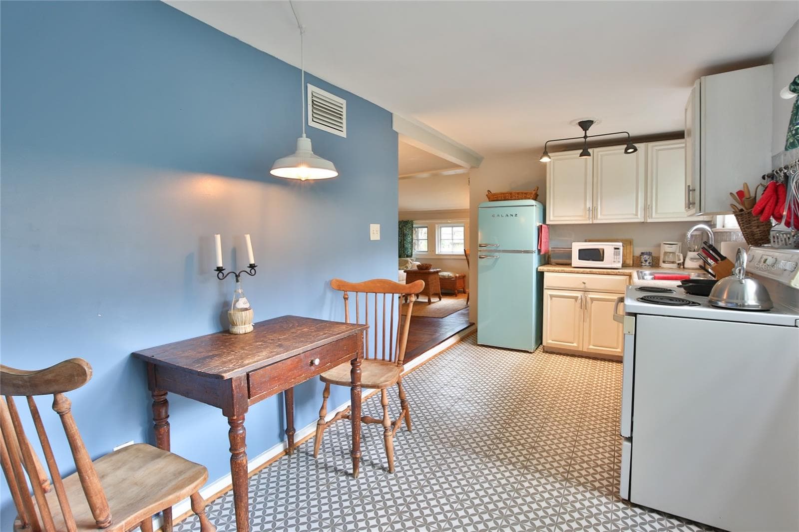 dining of cottage - 708 42ND ST, SARASOTA