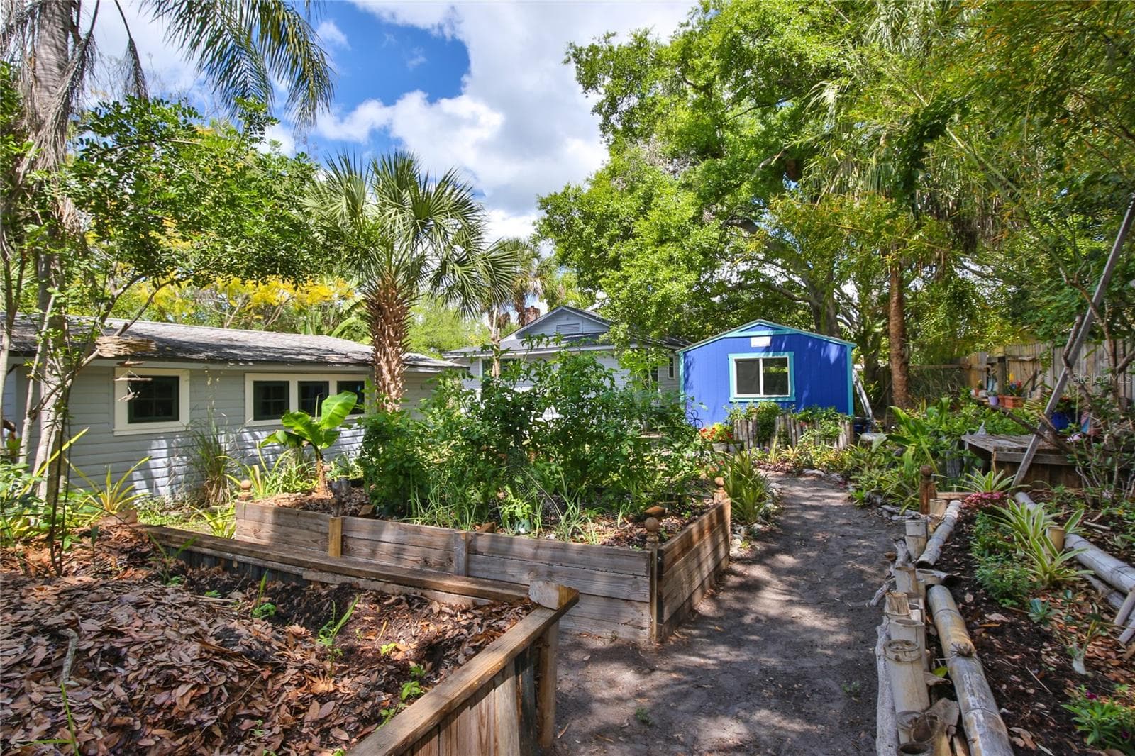 Gardens - 708 42ND ST, SARASOTA