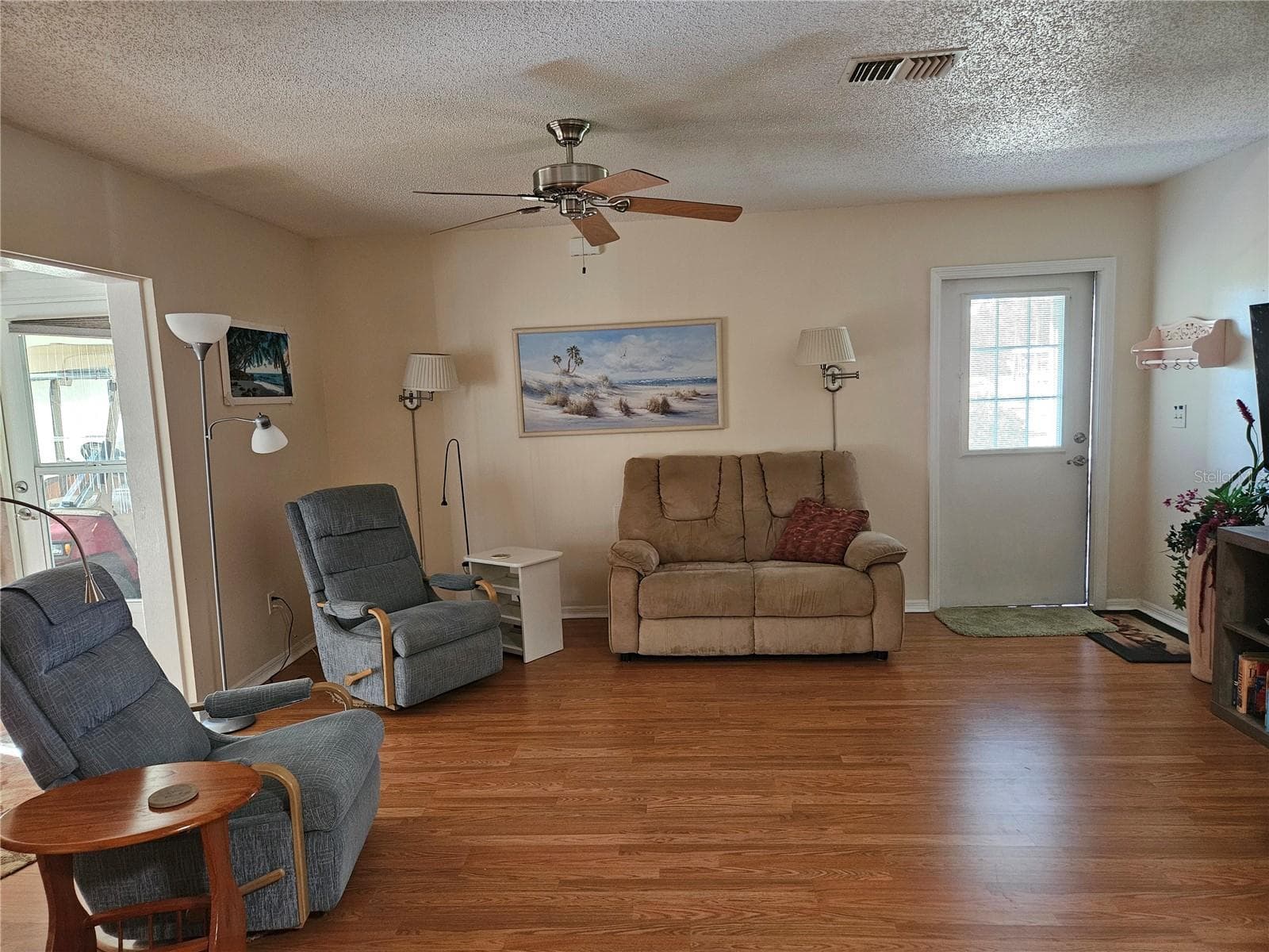 Living room - 1905 CANTERBURY LN #E-9, SUN CITY CENTER