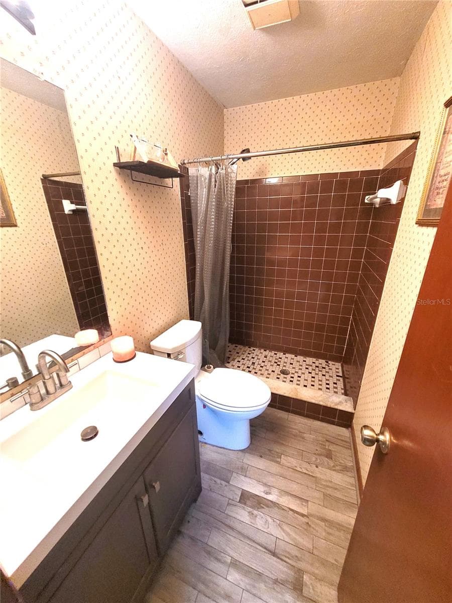 Single Family Residence at 5203 PRESIDENTIAL ST, SEFFNER, photo 12 of 18