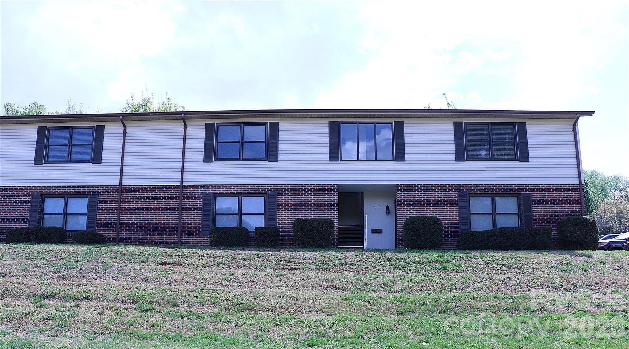 Condominium at 525 SW 12th Street SW, Hickory, photo 19 of 20