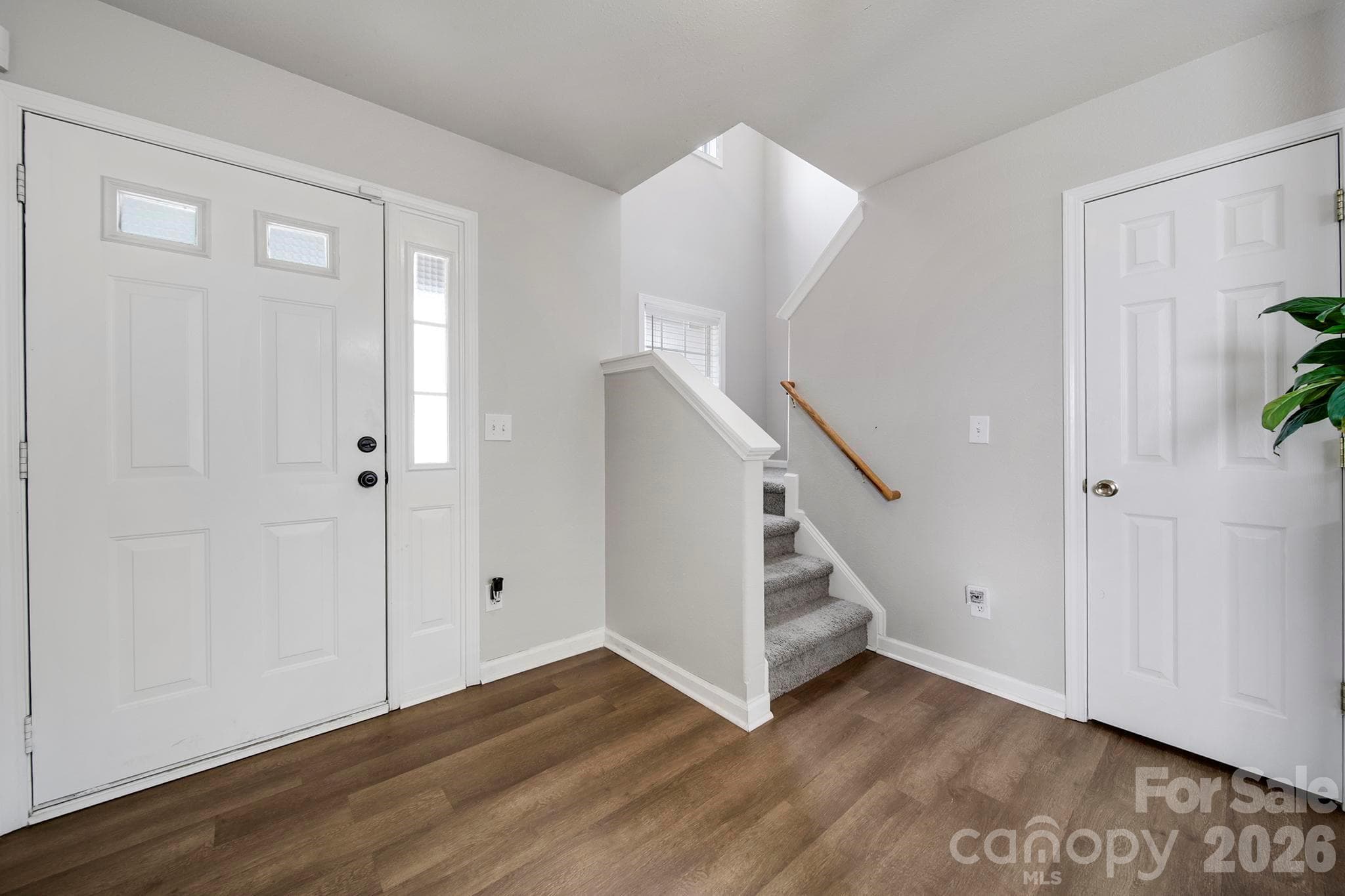 Single Family Residence at 2604 Cochrane Drive, Charlotte, photo 6 of 28