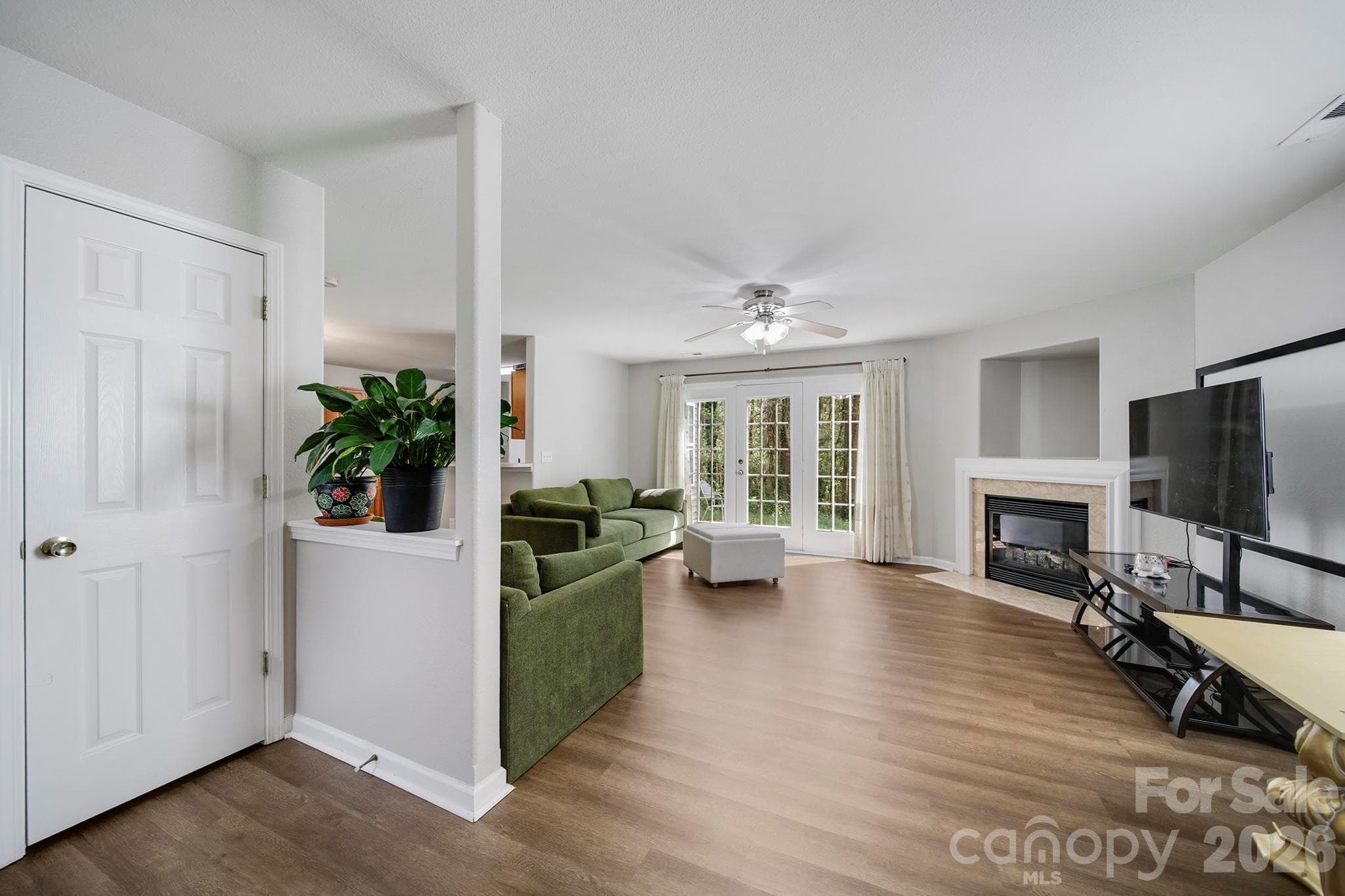 Single Family Residence at 2604 Cochrane Drive, Charlotte, photo 7 of 28