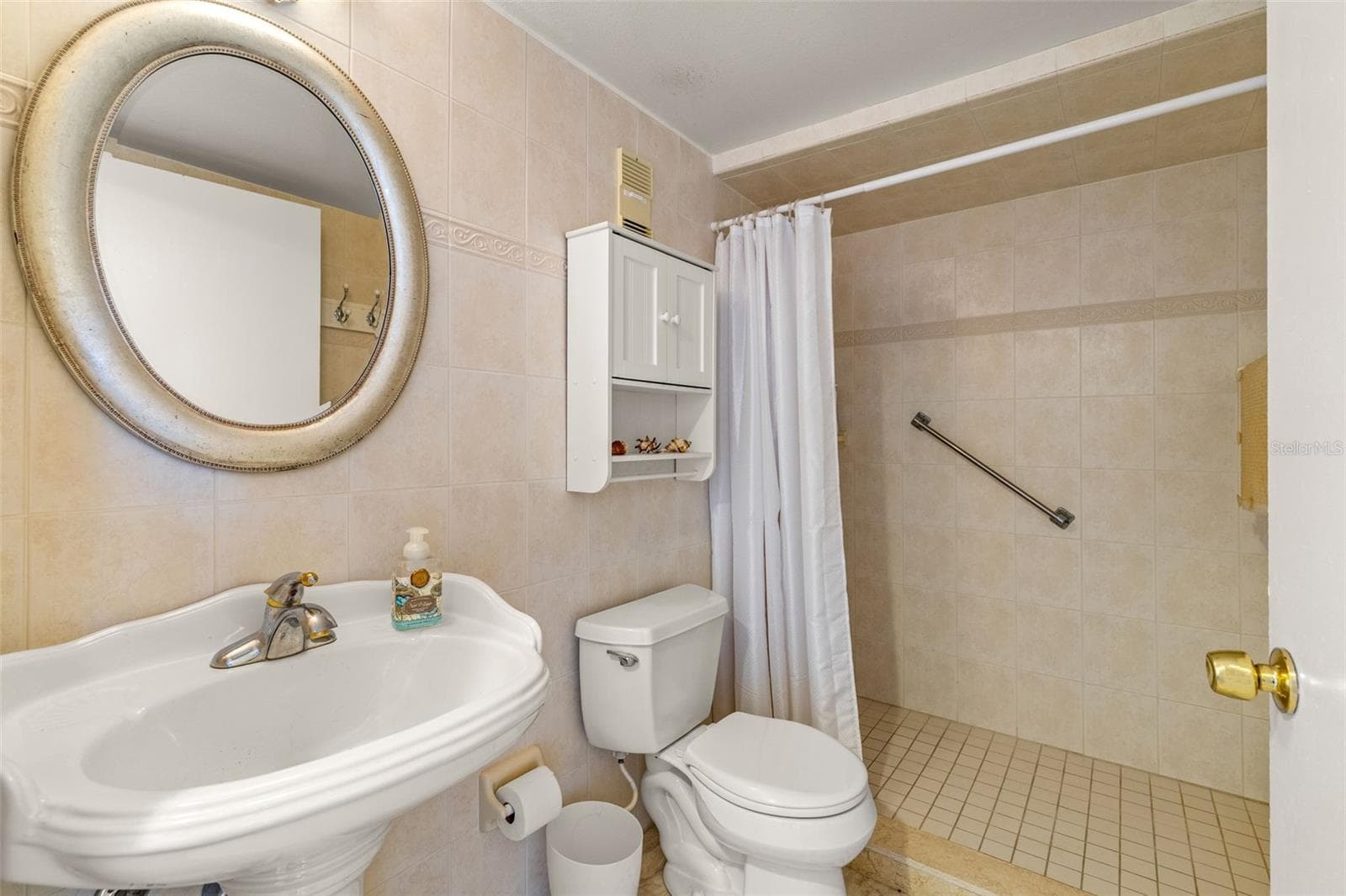 Guest Bath - 1 KEY CAPRI #102E, TREASURE ISLAND