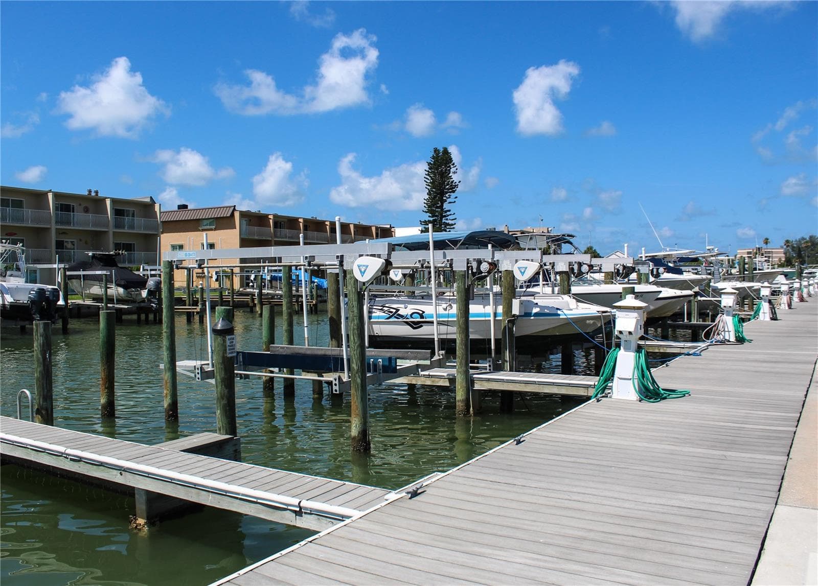 Have Boat? Call for availability - 1 KEY CAPRI #102E, TREASURE ISLAND