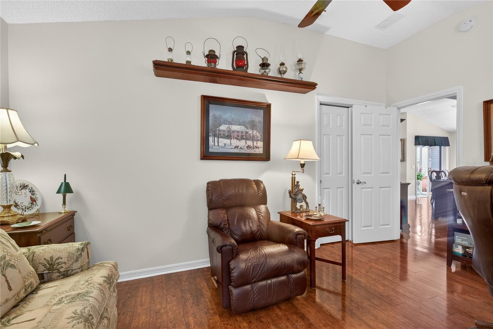 SECOND BEDROOM HAS BUILT-IN CLOSET - 1147 ELIZABETH CT, THE VILLAGES