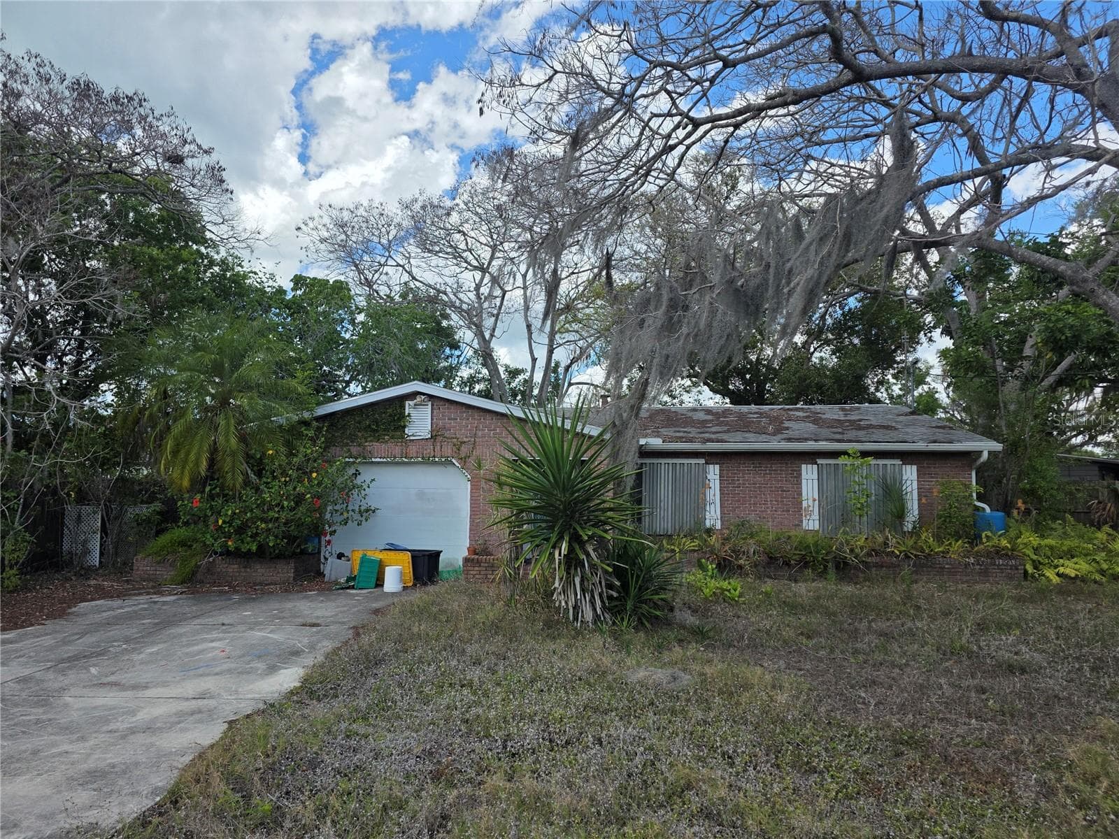 1016 GREER DR