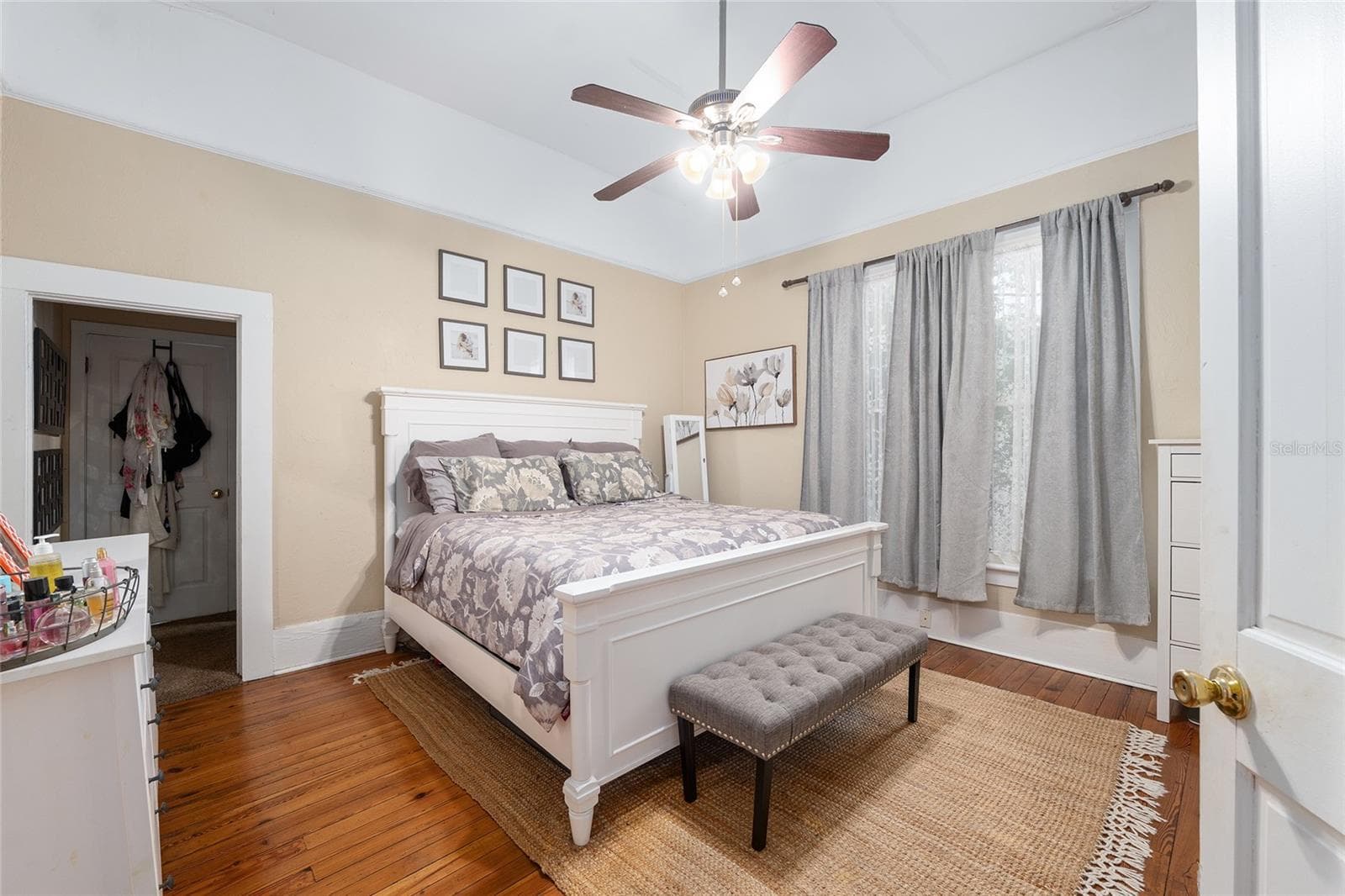 Primary Bedroom. - 721 SE 5TH ST, OCALA