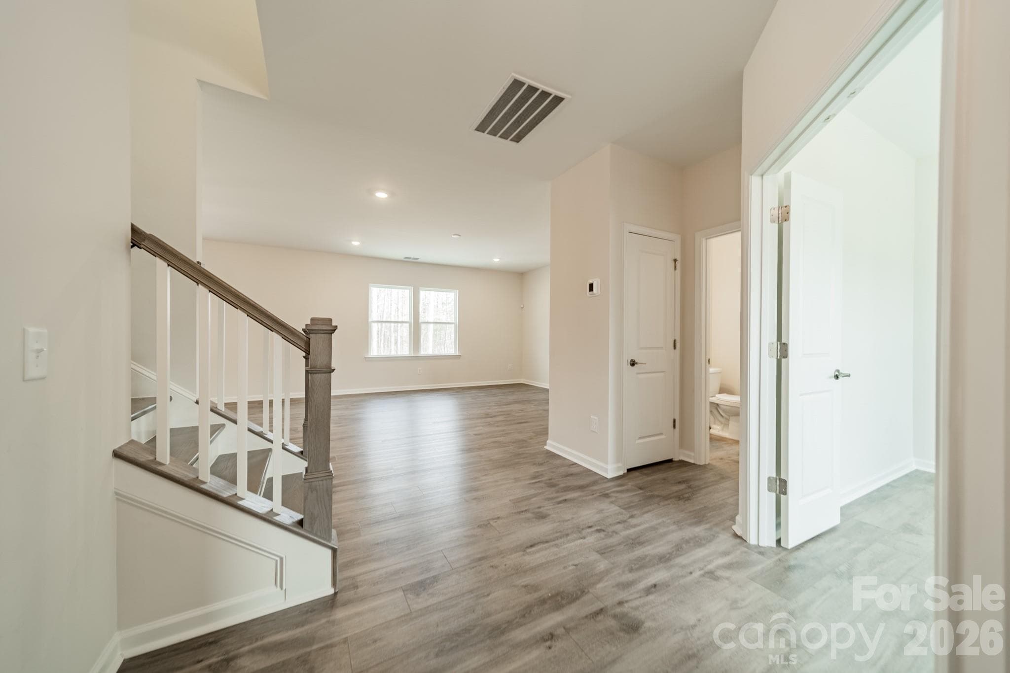 Single Family Residence at 6012 Chumbley Point Road, Charlotte, photo 4 of 38