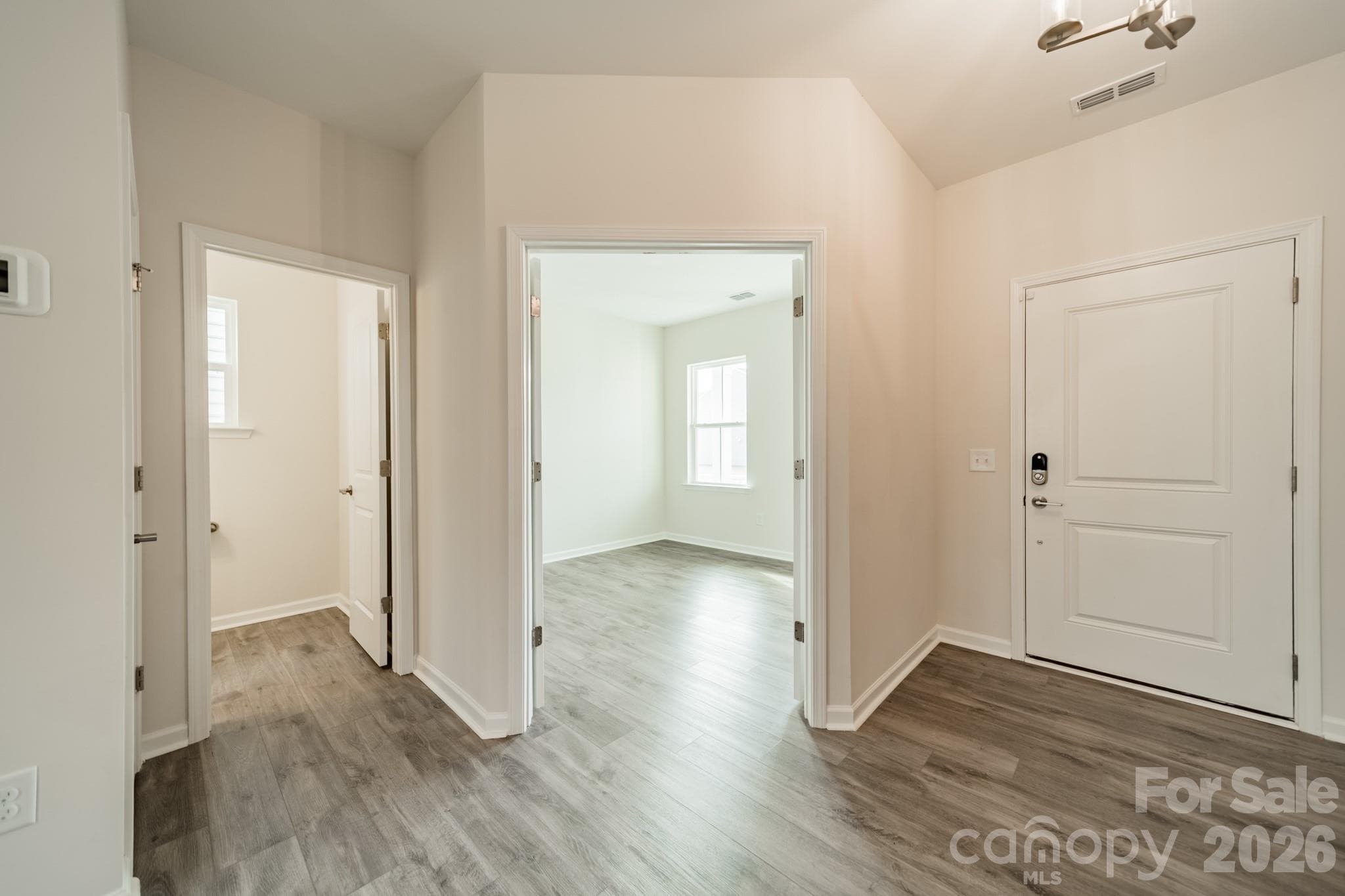 Single Family Residence at 6012 Chumbley Point Road, Charlotte, photo 5 of 38