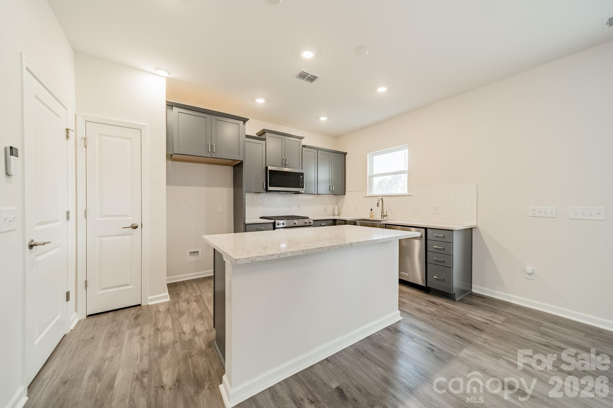 Kitchen - 6012 Chumbley Point Road, Charlotte