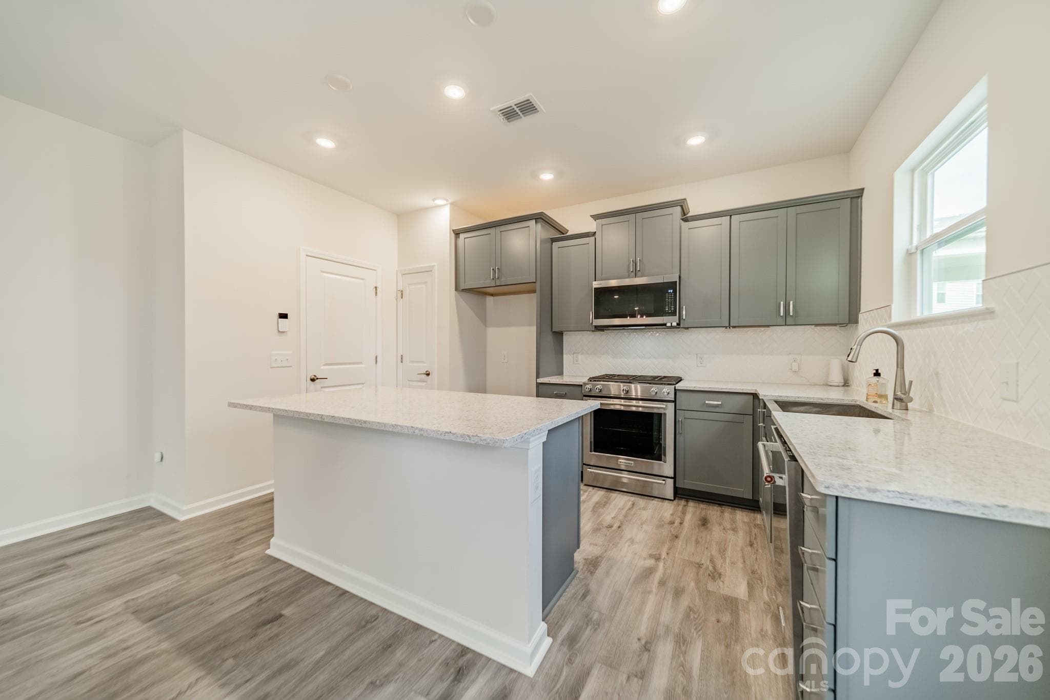 Kitchen - 6012 Chumbley Point Road, Charlotte