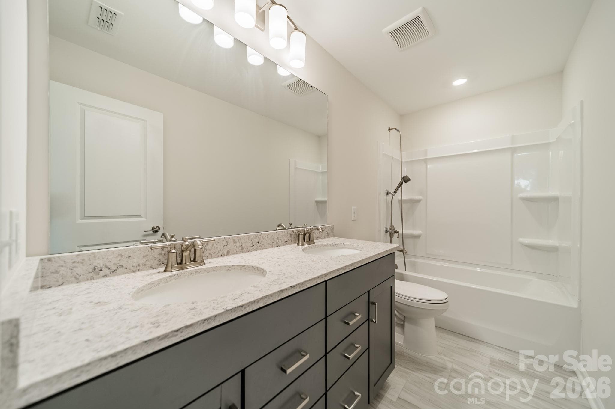 Full Bath - 6012 Chumbley Point Road, Charlotte