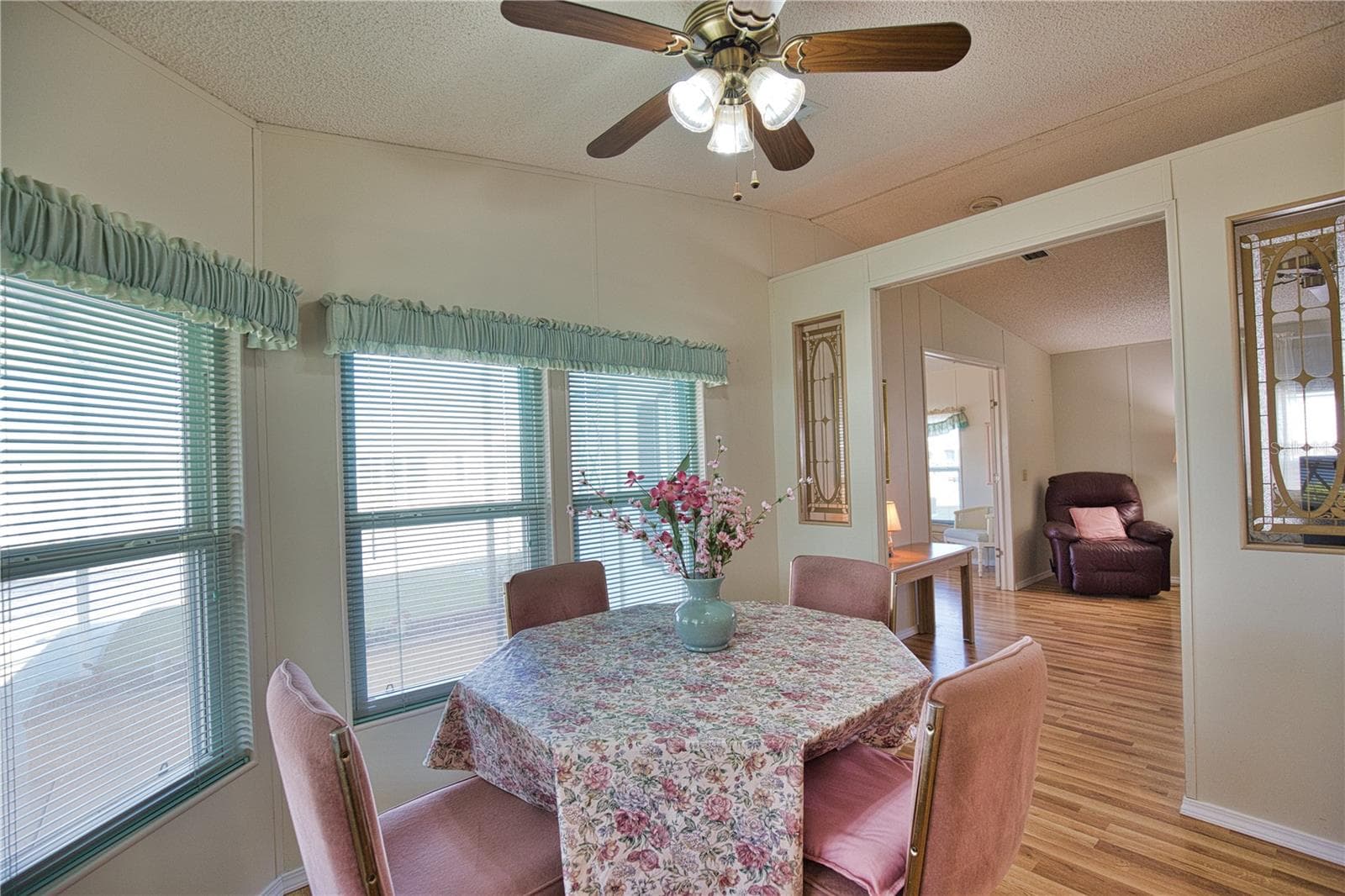 Manufactured Home at 424 TARDE LOGO CIR, NORTH PORT, photo 8 of 79