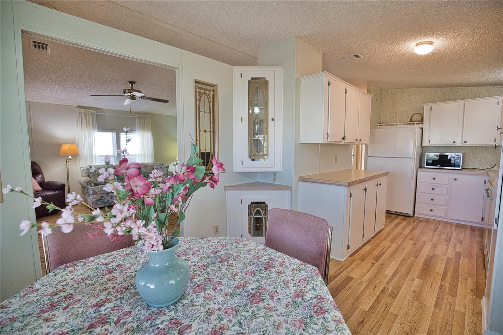 Manufactured Home at 424 TARDE LOGO CIR, NORTH PORT, photo 10 of 79