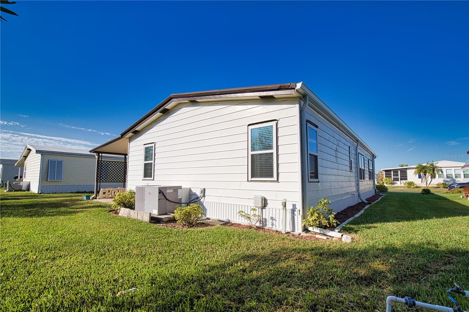 Manufactured Home at 424 TARDE LOGO CIR, NORTH PORT, photo 42 of 79