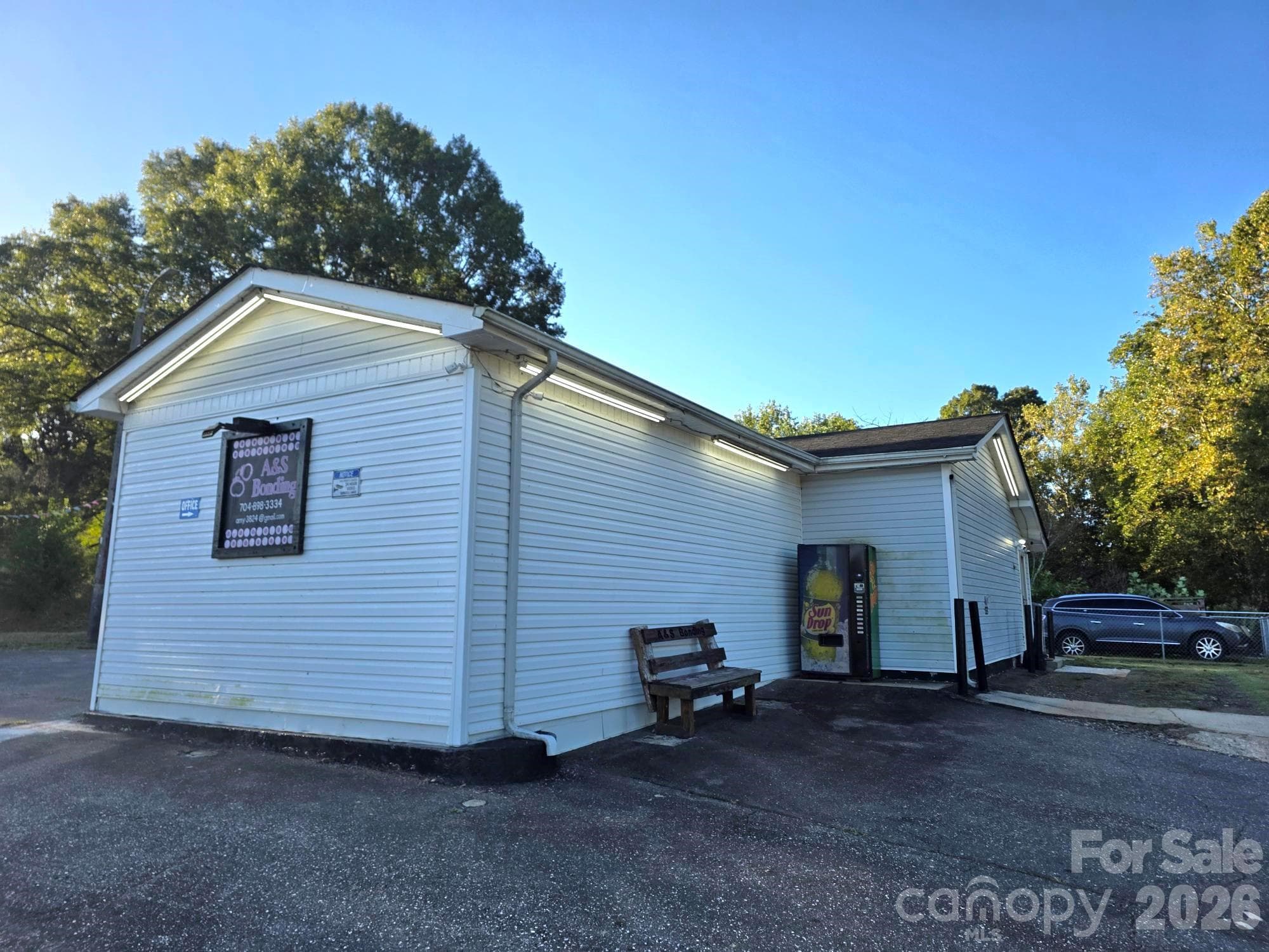 Office at 1437 Tryon Courthouse Road, Bessemer City, photo 2 of 20