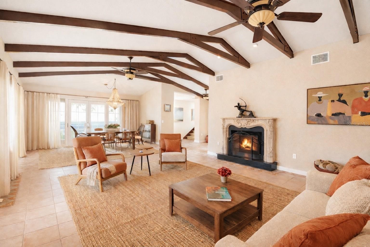 virtual paint change - 608 GARDENIA DR, VENICE