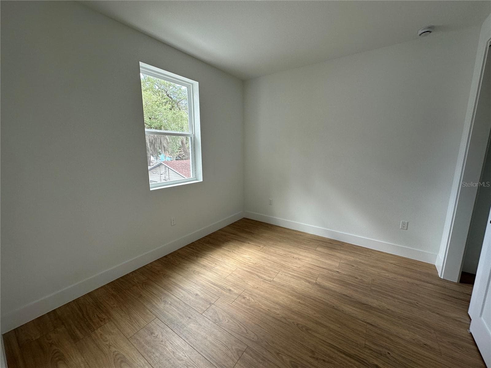 Single Family Residence at 1317 E HARDING ST, ORLANDO, photo 12 of 16